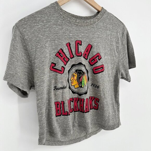 NEW Pressbox Chicago Blackhawks Short Sleeve Crop Tee Heather Grey Women's S - Picture 4 of 8